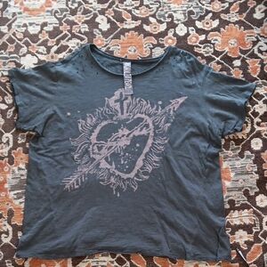 Magnolia Pearl Sovereign Heart Tee